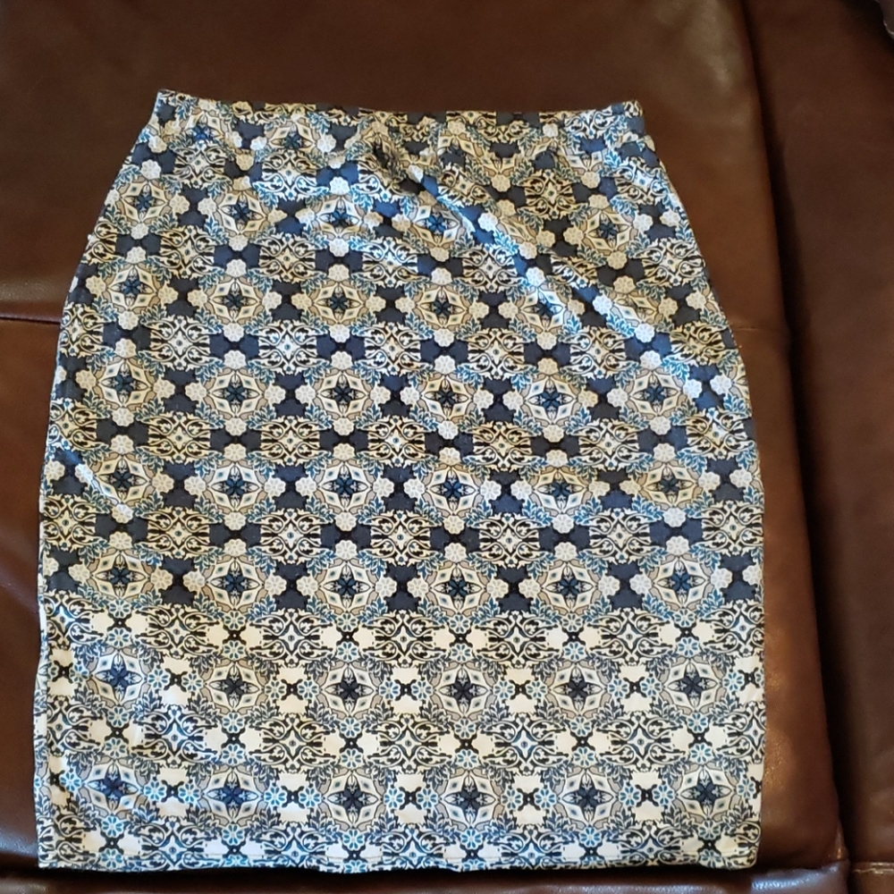 Floral print skirt